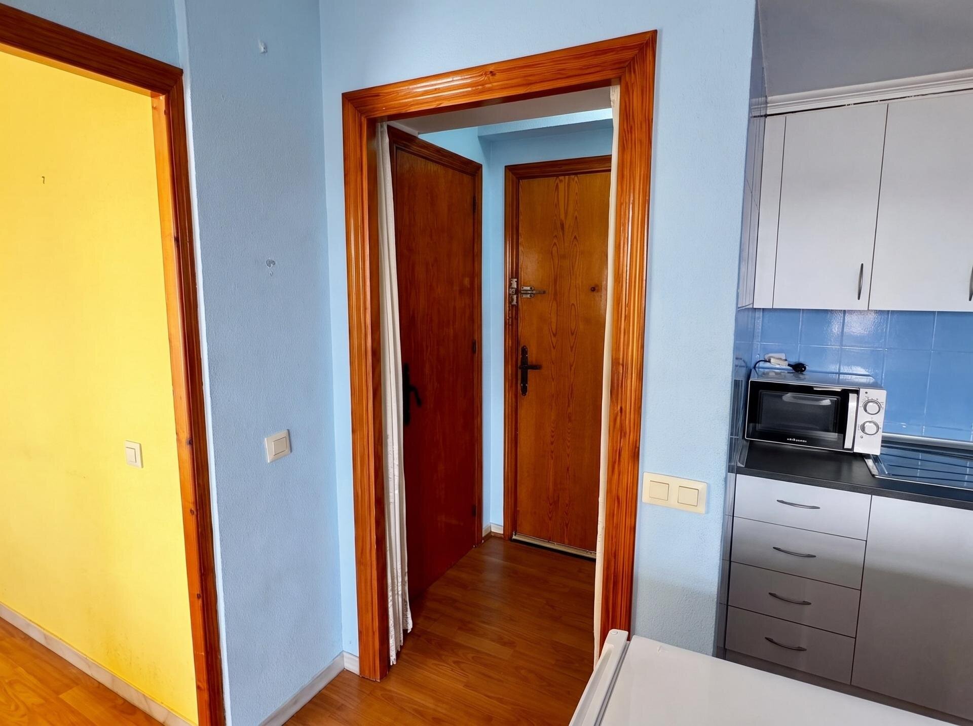 1-Bedroom Apartment in La Veleta, Torrevieja - Image 15