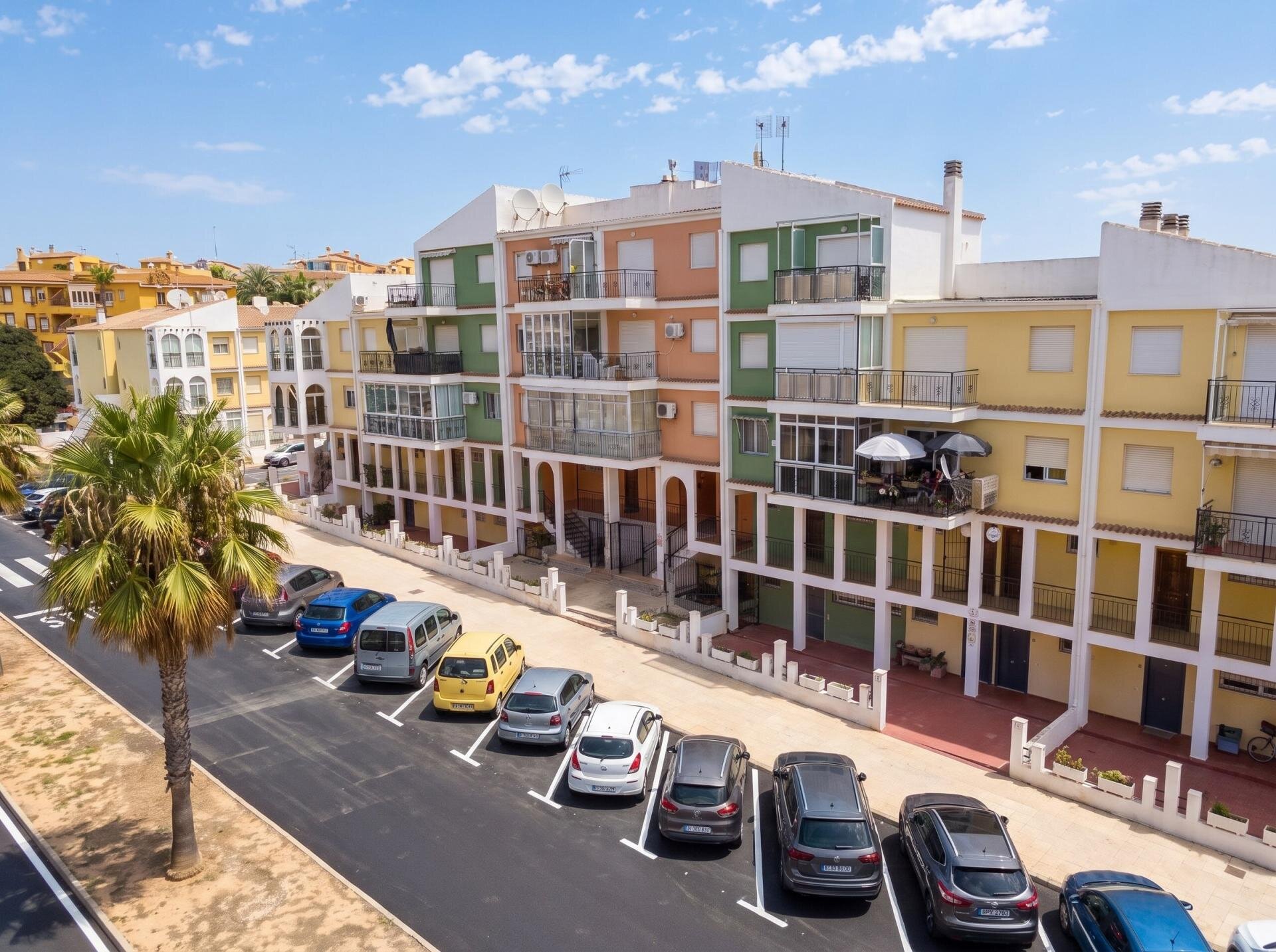 1-Bedroom Apartment in La Veleta, Torrevieja - Image 5