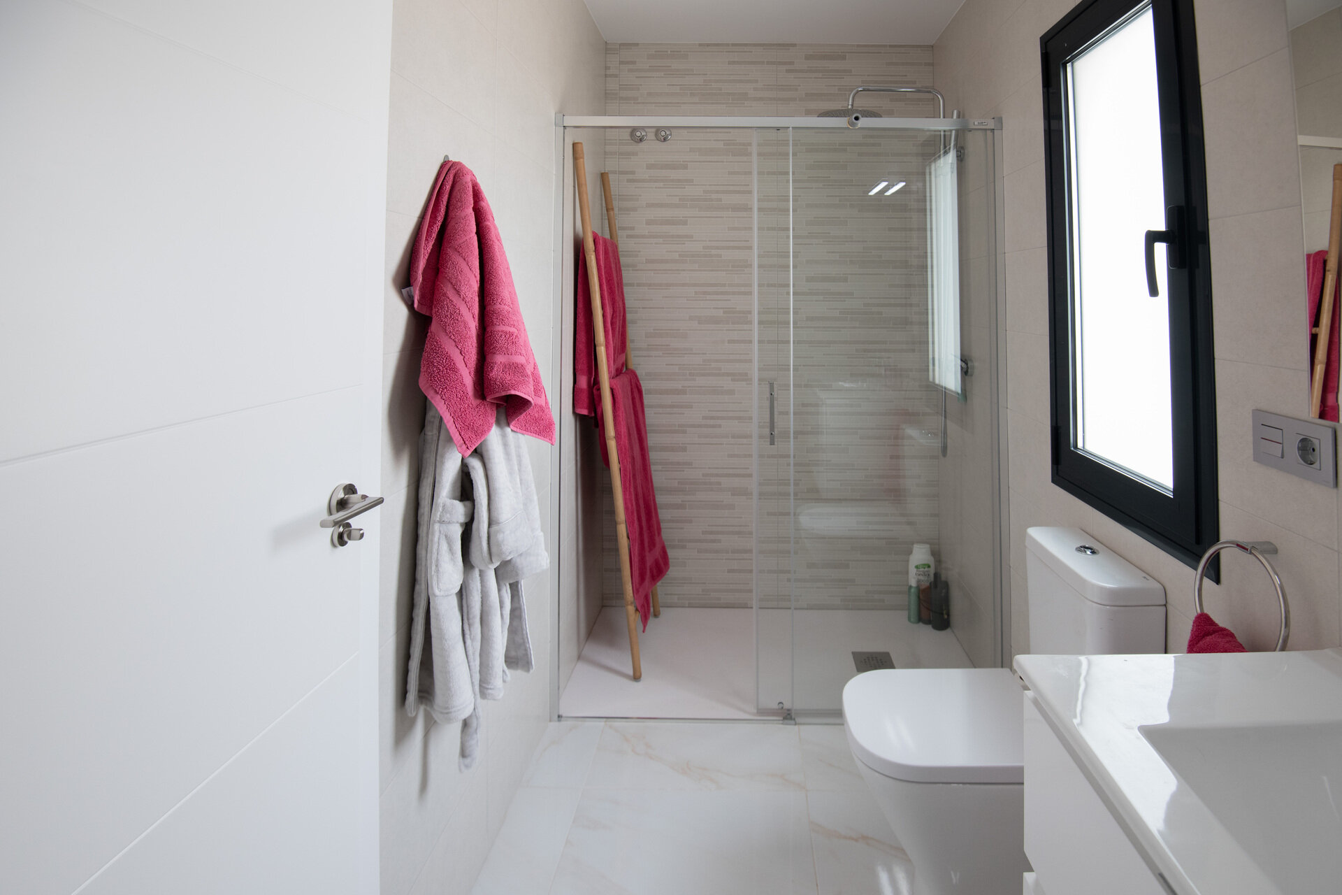 2-Bedroom Detached House in Pinar de Campoverde - Image 21