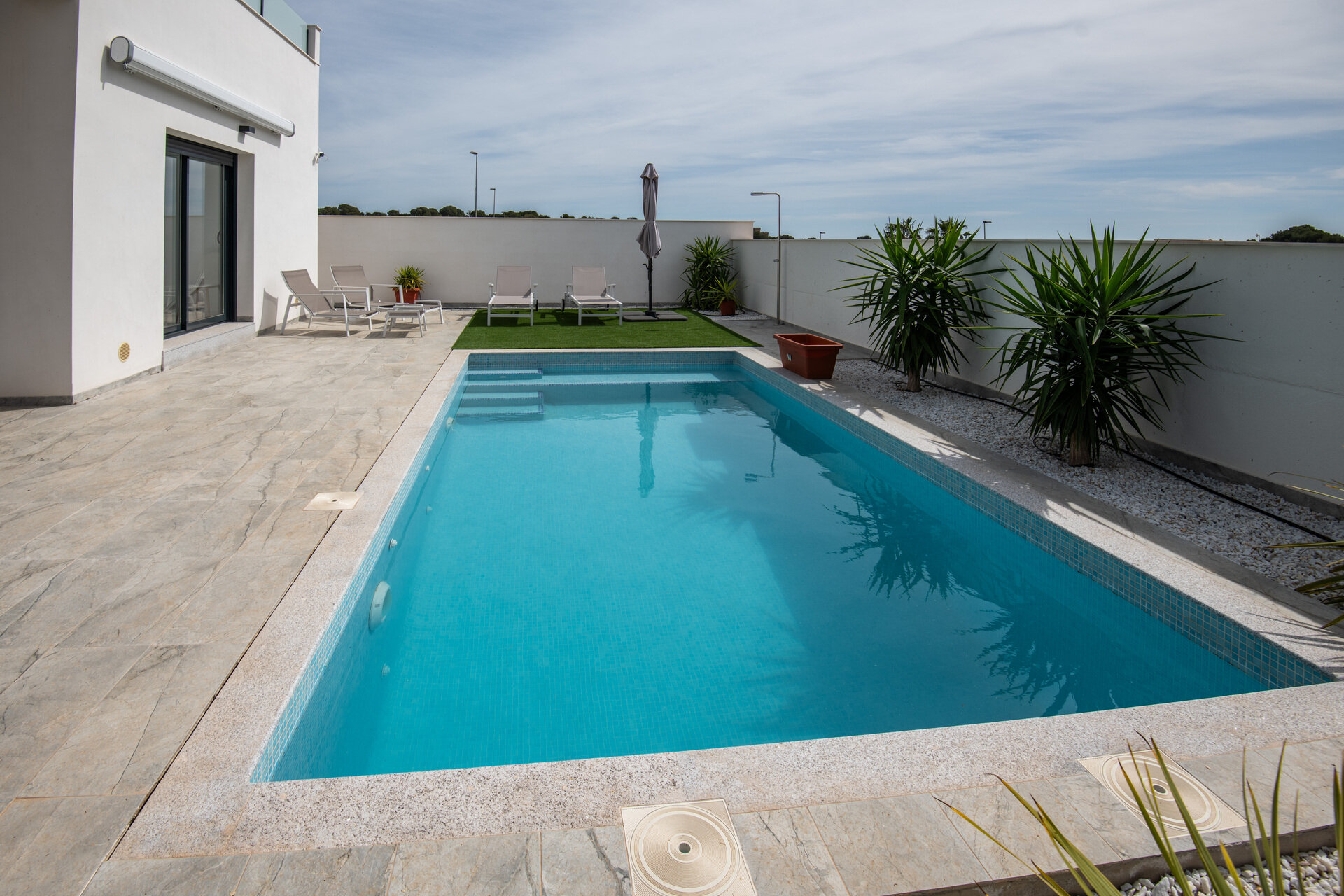 2-Bedroom Detached House in Pinar de Campoverde - Image 6