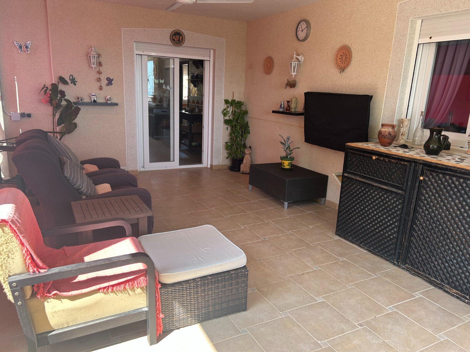 3-Bedroom Villa in Algorfa - Image 10