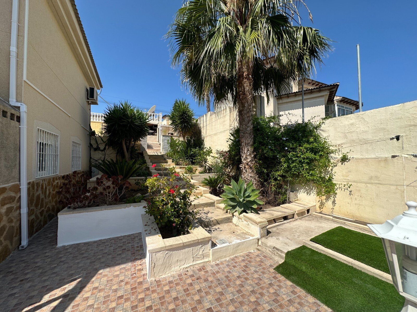 3-Bedroom Villa in Algorfa - Image 25