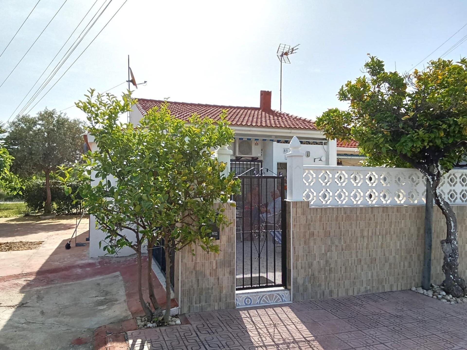 Bungalow de 2 Dormitorios en La Siesta - El Salado - Torreta, Torrevieja - Image 1