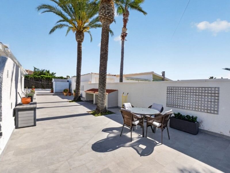 3-Bedroom Villa in Nueva Torrevieja, Torrevieja - Image 3