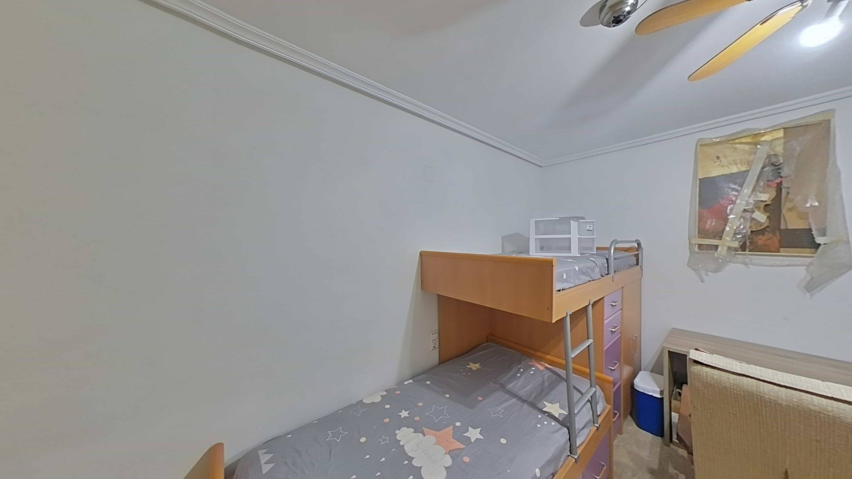 4-Bedroom Apartment in Estacion de Autobuses, Torrevieja - Image 30