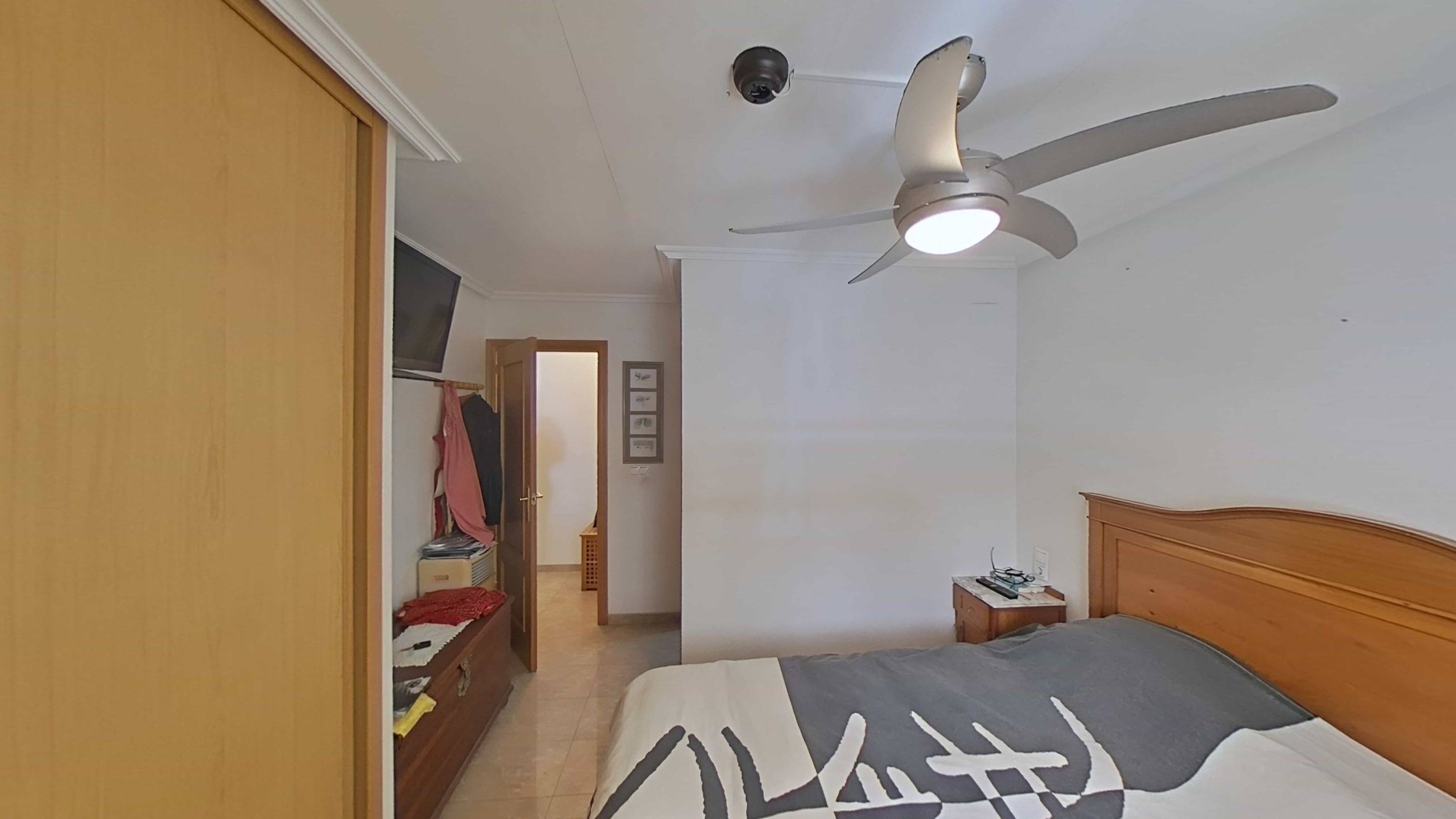 4-Bedroom Apartment in Estacion de Autobuses, Torrevieja - Image 40