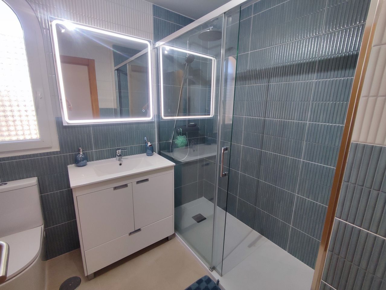 2-Bedroom Apartment in Sucina, Sucina - Image 3