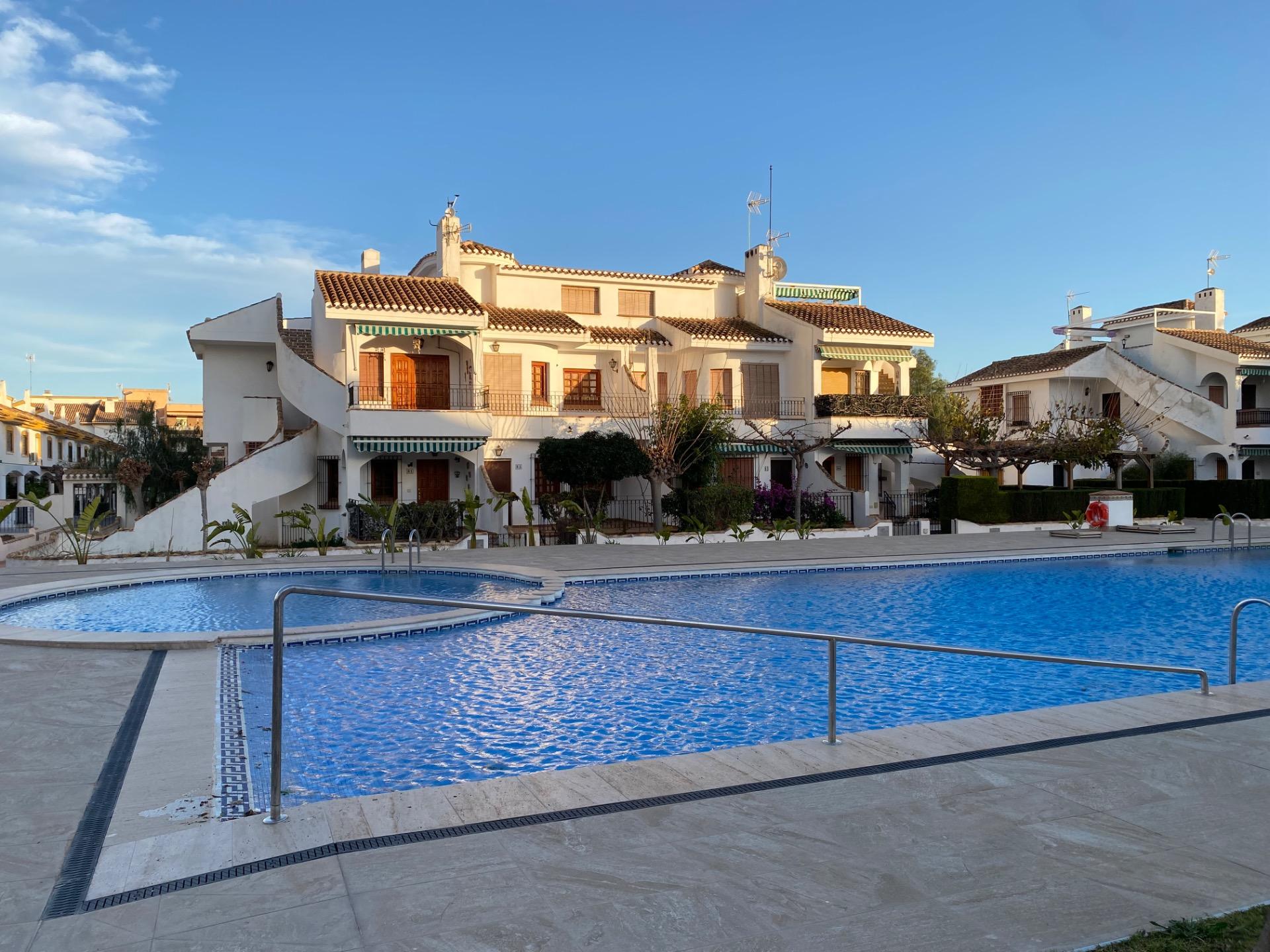 2-Bedroom Apartment in Torre de la Horadada, Pilar de la Horadada - Image 1