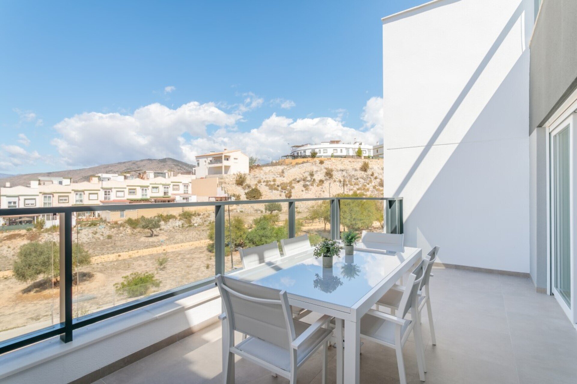 4-Bedroom Detached House in Finestrat - Image 13