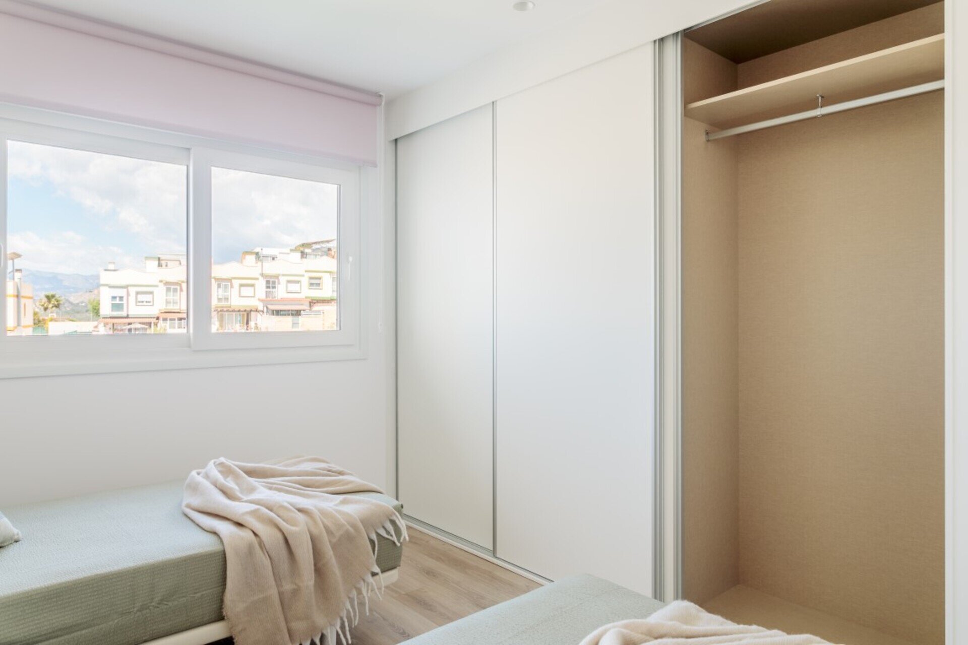 4-Bedroom Detached House in Finestrat - Image 15