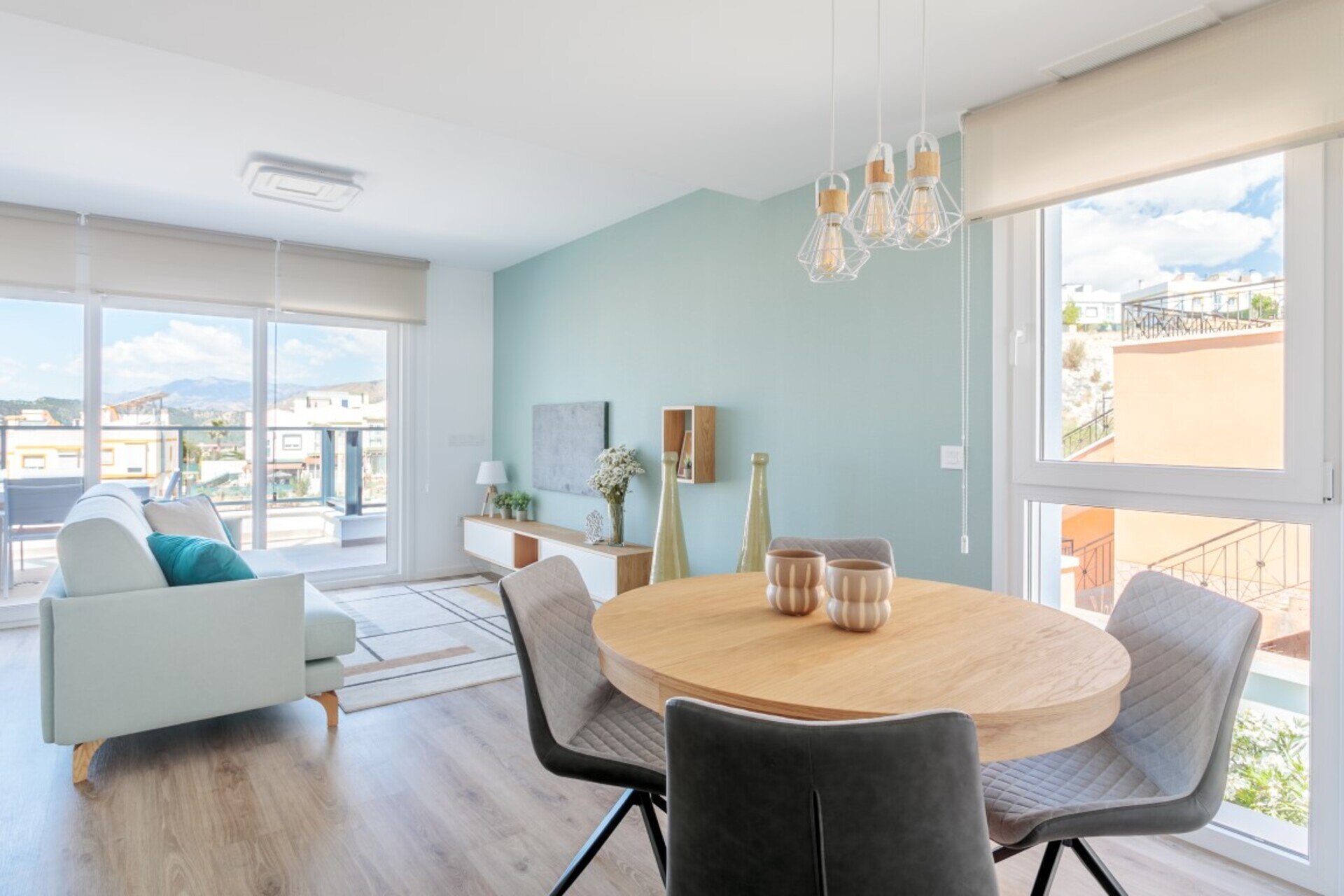 4-Bedroom Detached House in Finestrat - Image 25