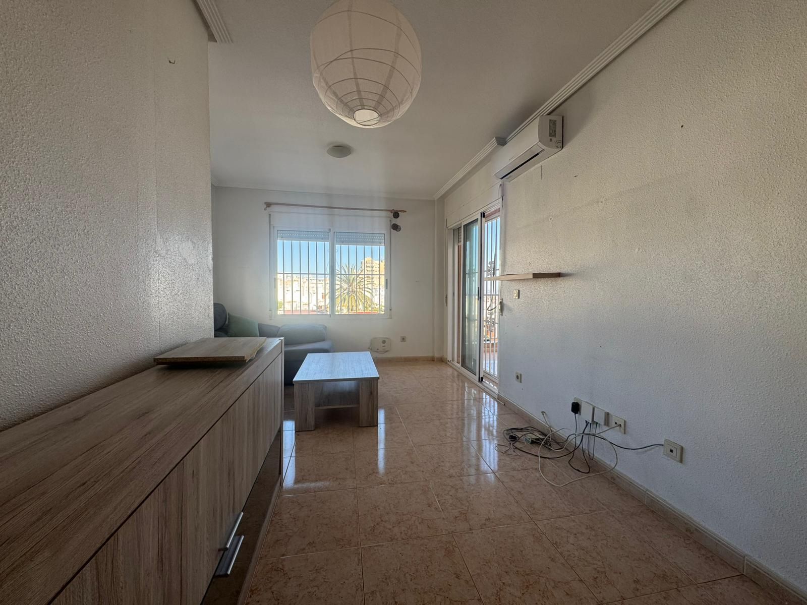 2-Bedroom Apartment in Sector 25, Torrevieja - Image 5