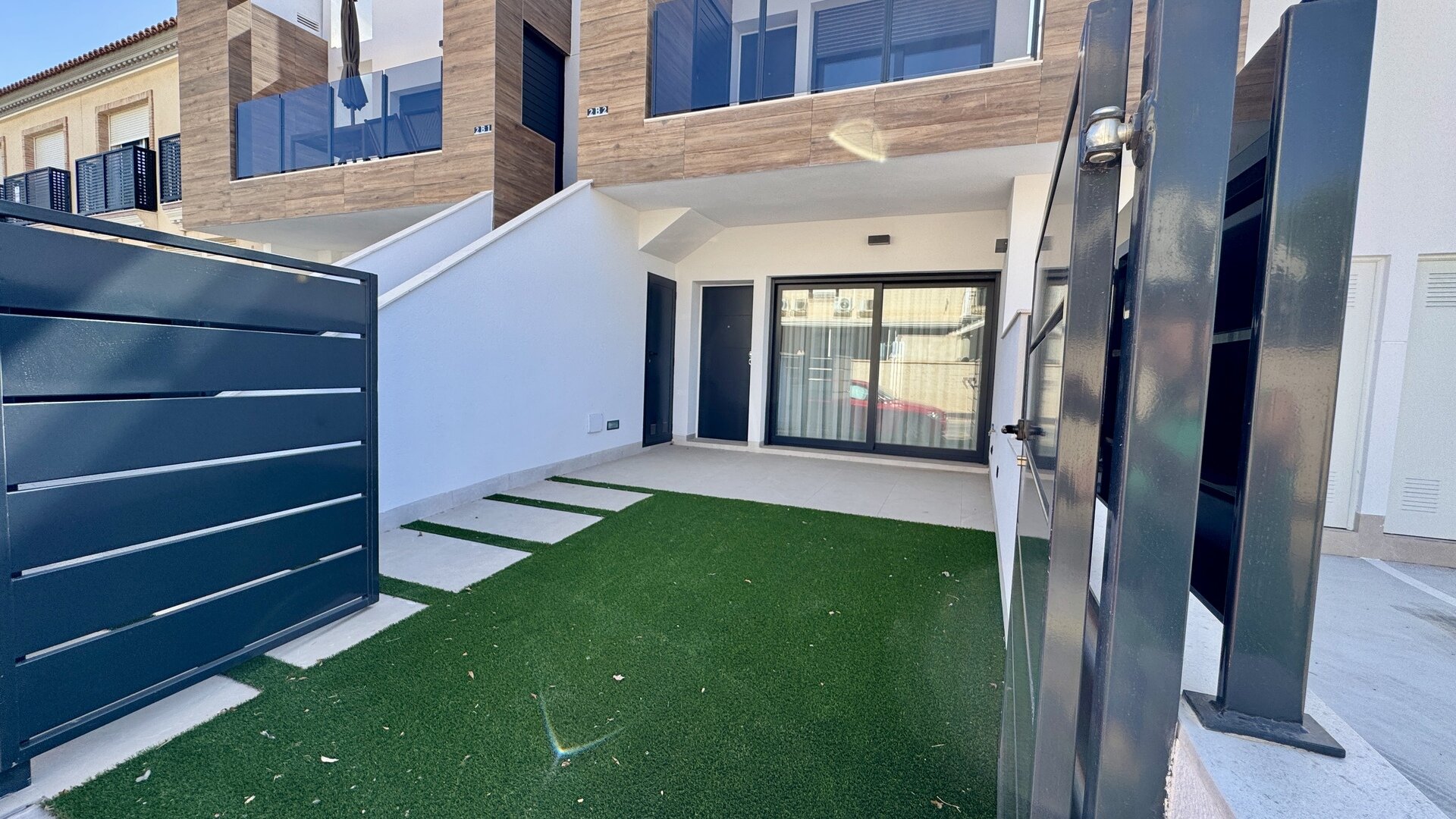 2-Bedroom Bungalow in San Pedro del Pinatar - Image 7
