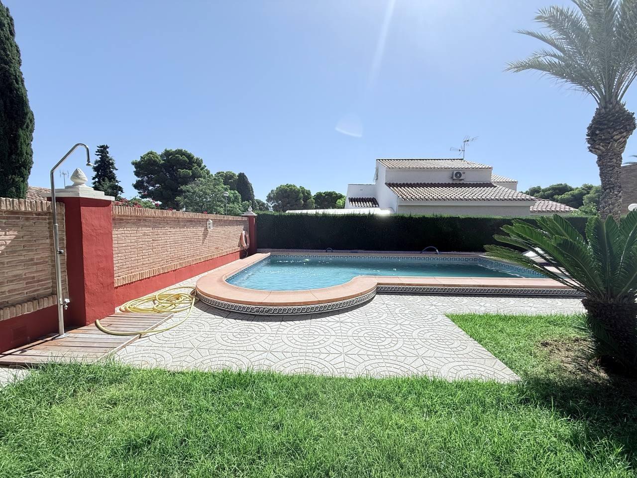 5-Bedroom Villa in Las Ramblas, Orihuela Costa - Image 17