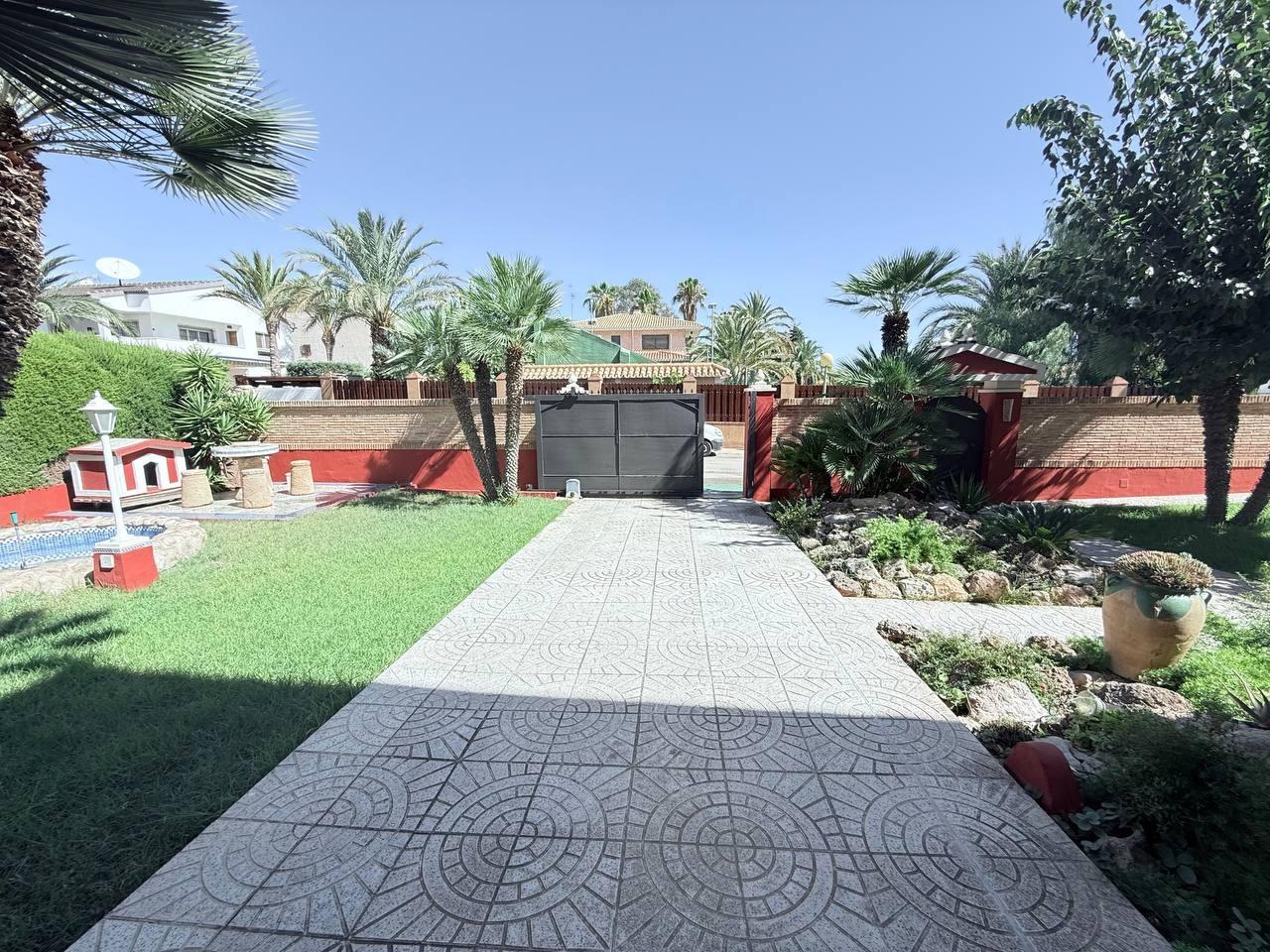 5-Bedroom Villa in Las Ramblas, Orihuela Costa - Image 20