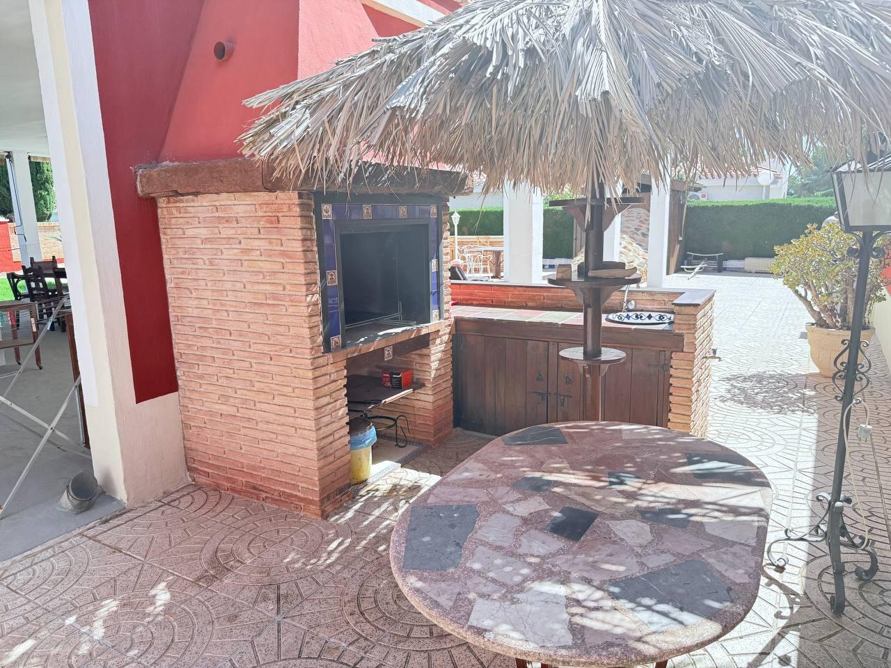 5-Bedroom Villa in Las Ramblas, Orihuela Costa - Image 32