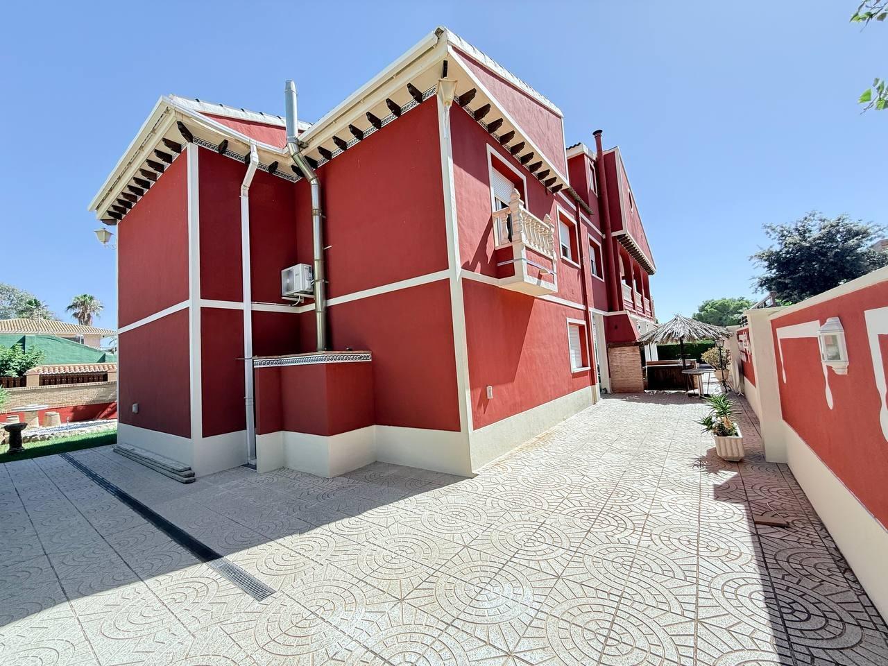 5-Bedroom Villa in Las Ramblas, Orihuela Costa - Image 35