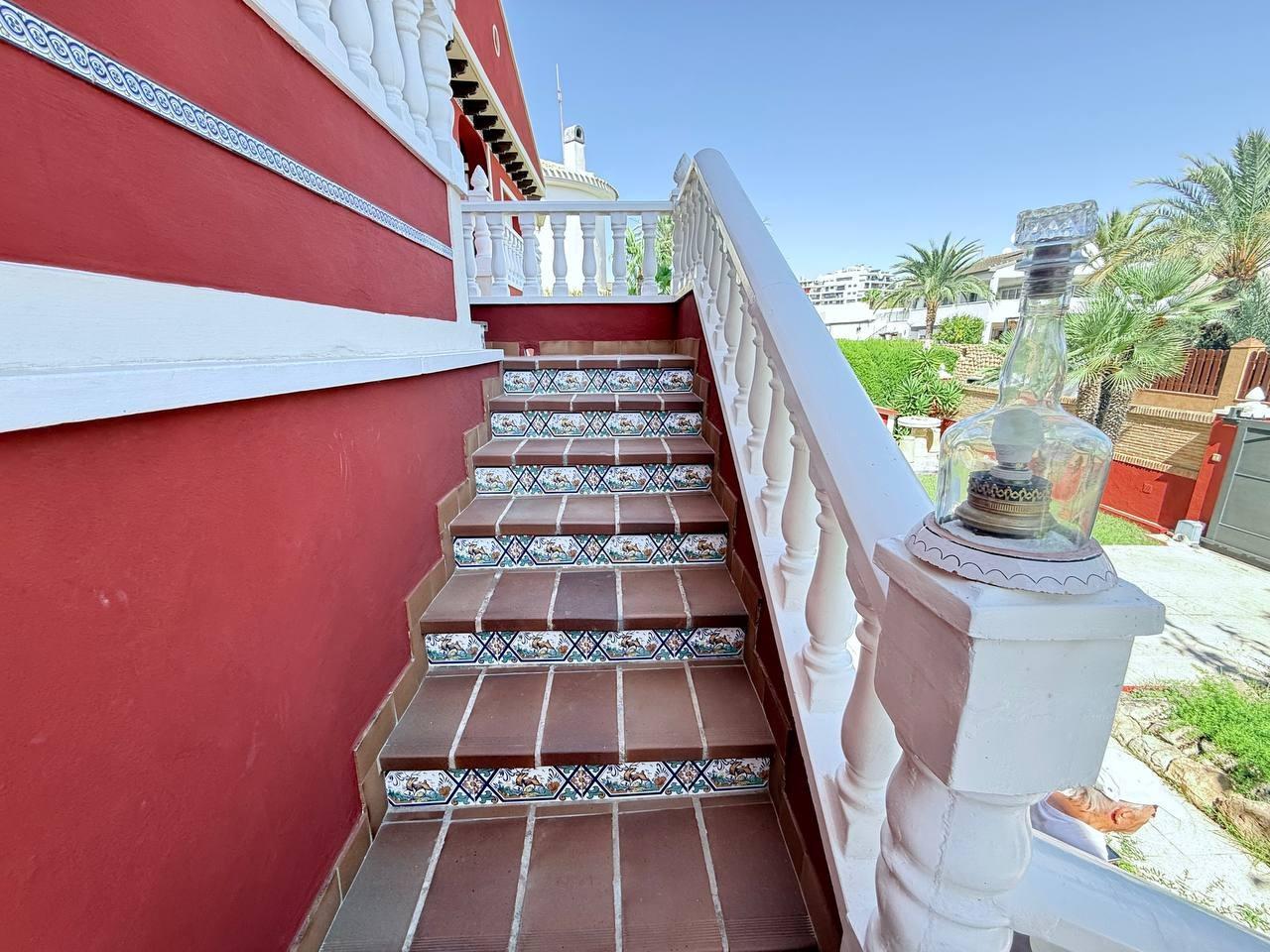 5-Bedroom Villa in Las Ramblas, Orihuela Costa - Image 37