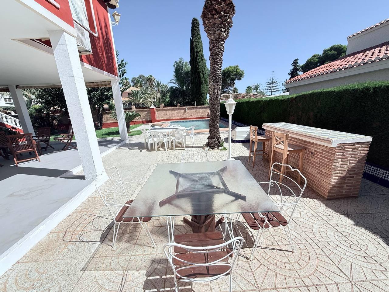 5-Bedroom Villa in Las Ramblas, Orihuela Costa - Image 4