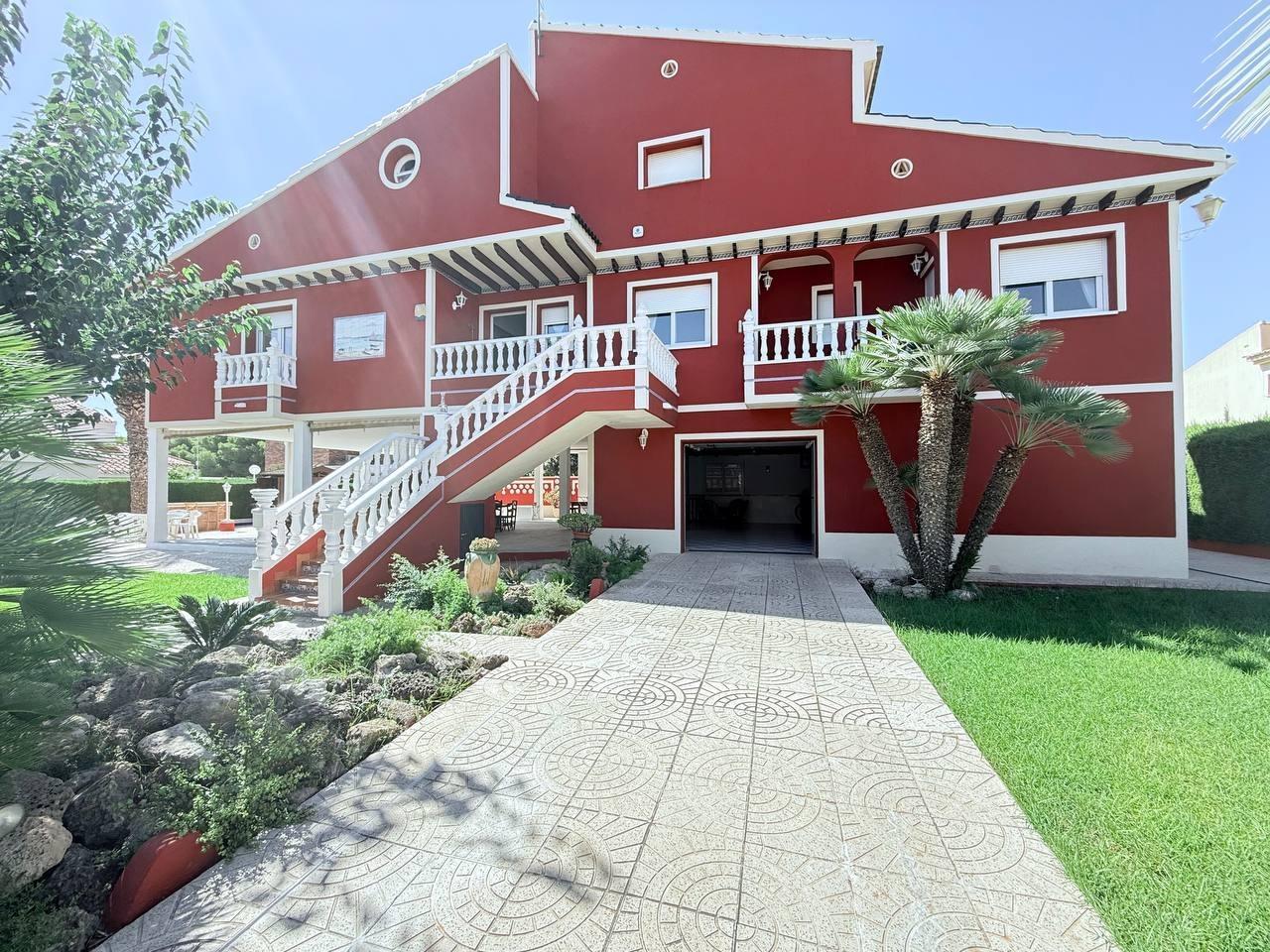 5-Bedroom Villa in Las Ramblas, Orihuela Costa - Image 9