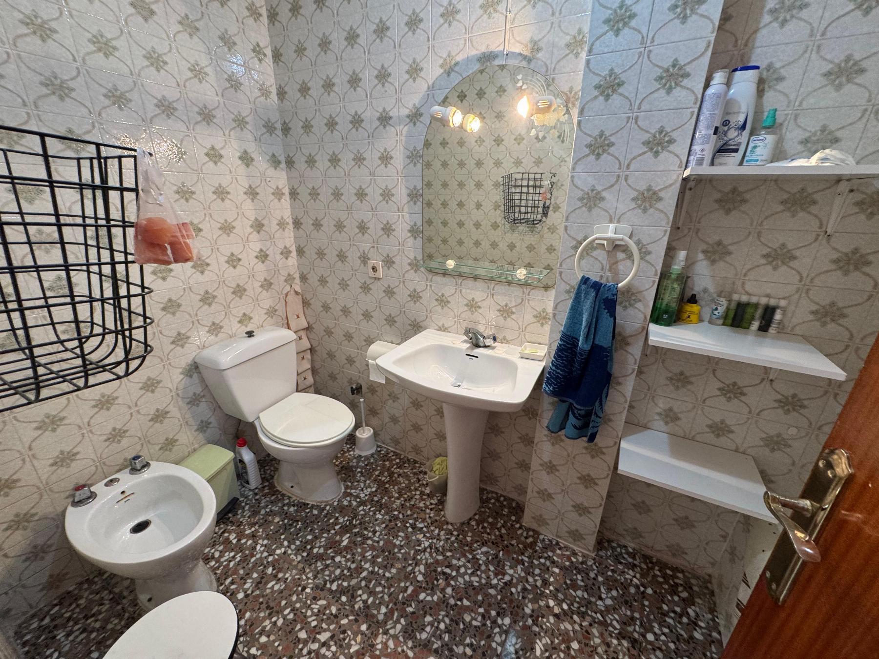 3-Bedroom House in Torrevieja - Image 26