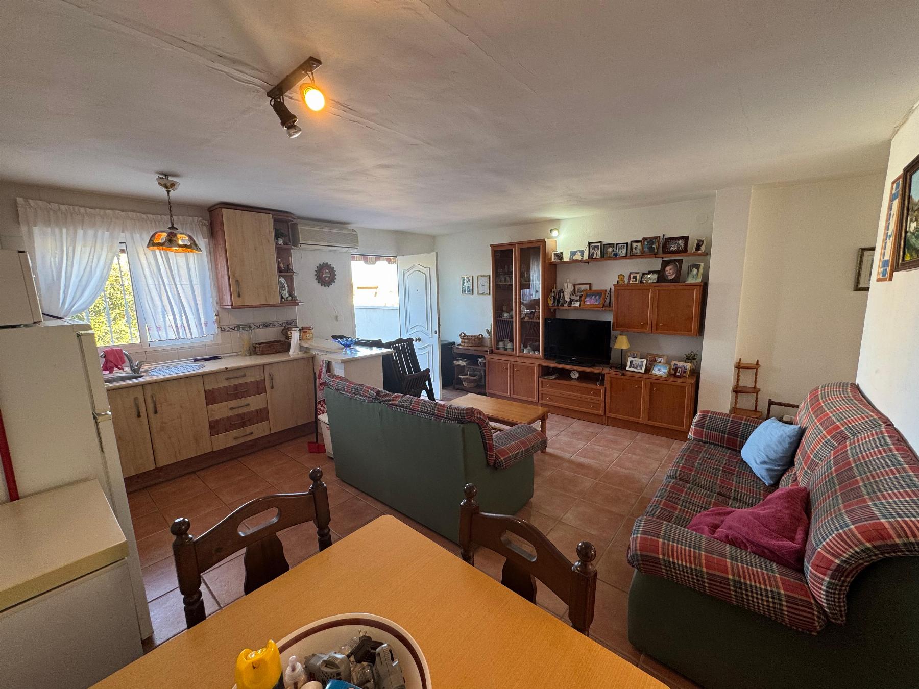 3-Bedroom House in Torrevieja - Image 5