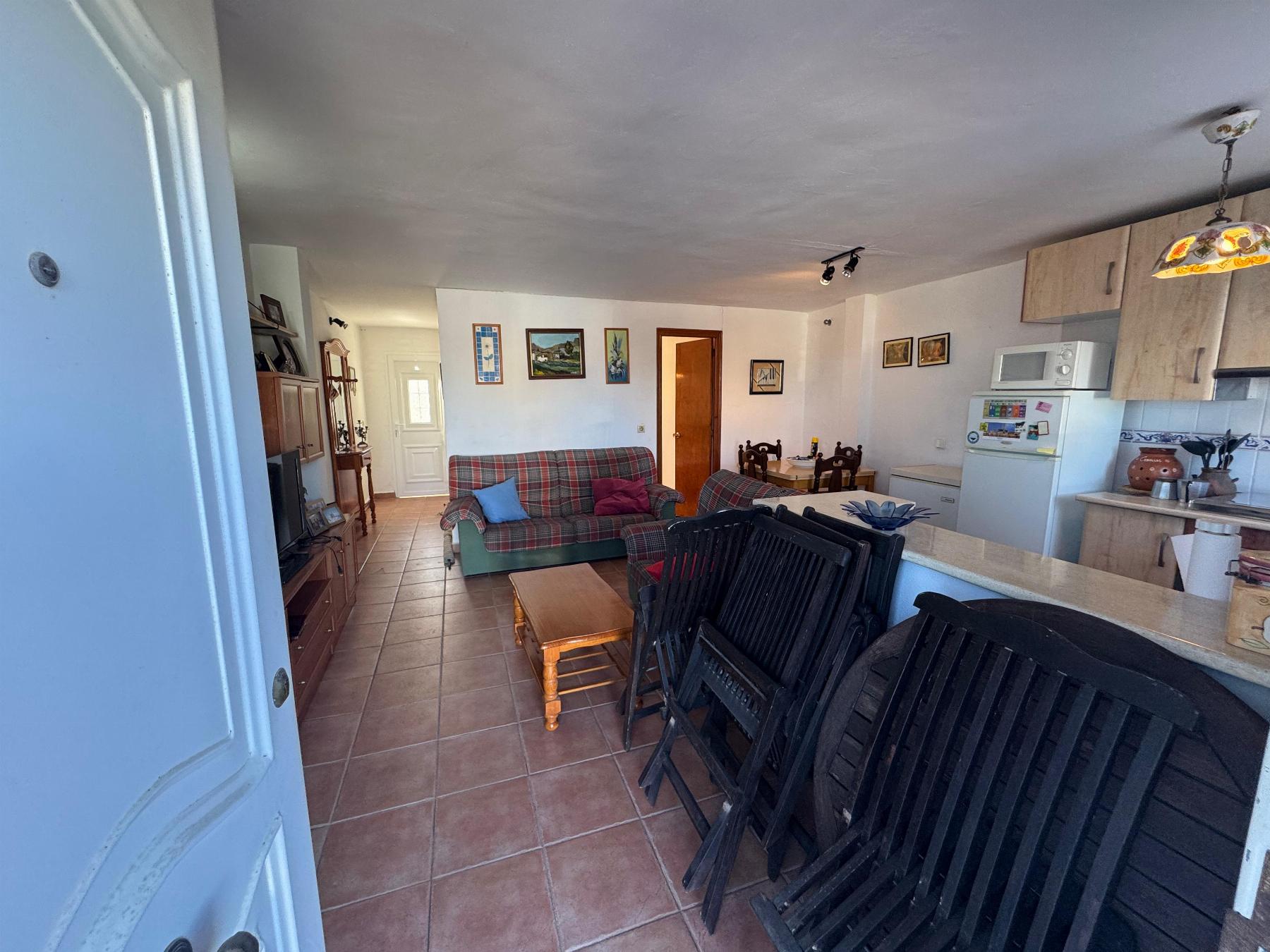 3-Bedroom House in Torrevieja - Image 7