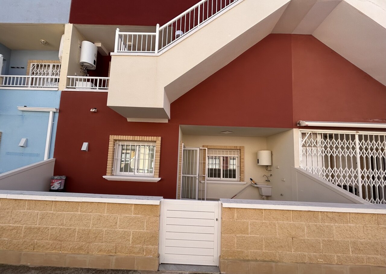 2-Bedroom Apartment in Pilar de la Horadada - Image 12
