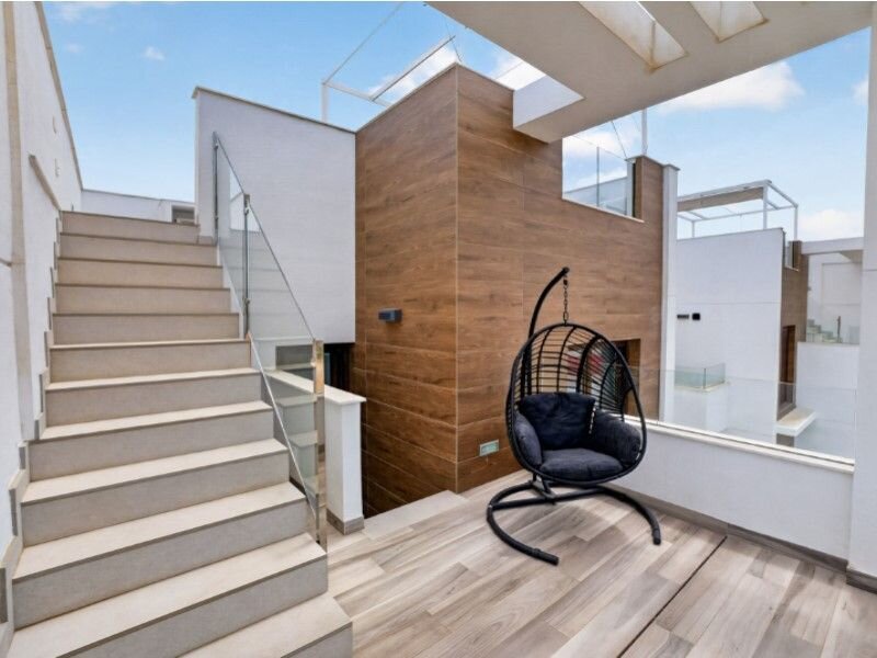 4-Bedroom Villa in Los Balcones, Torrevieja - Image 28