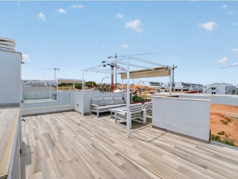 4-Bedroom Villa in Los Balcones, Torrevieja - Image 30
