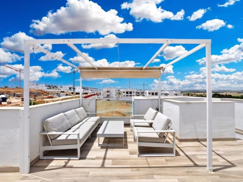 4-Bedroom Villa in Los Balcones, Torrevieja - Image 31