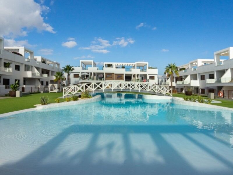 4-Bedroom Villa in Los Balcones, Torrevieja - Image 44
