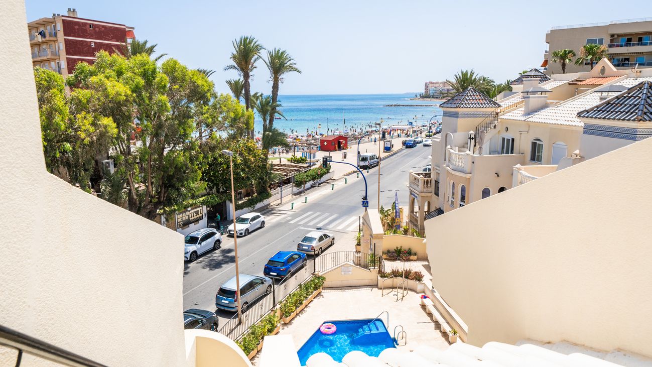2-Bedroom Apartment in Centro, Torrevieja - Image 1