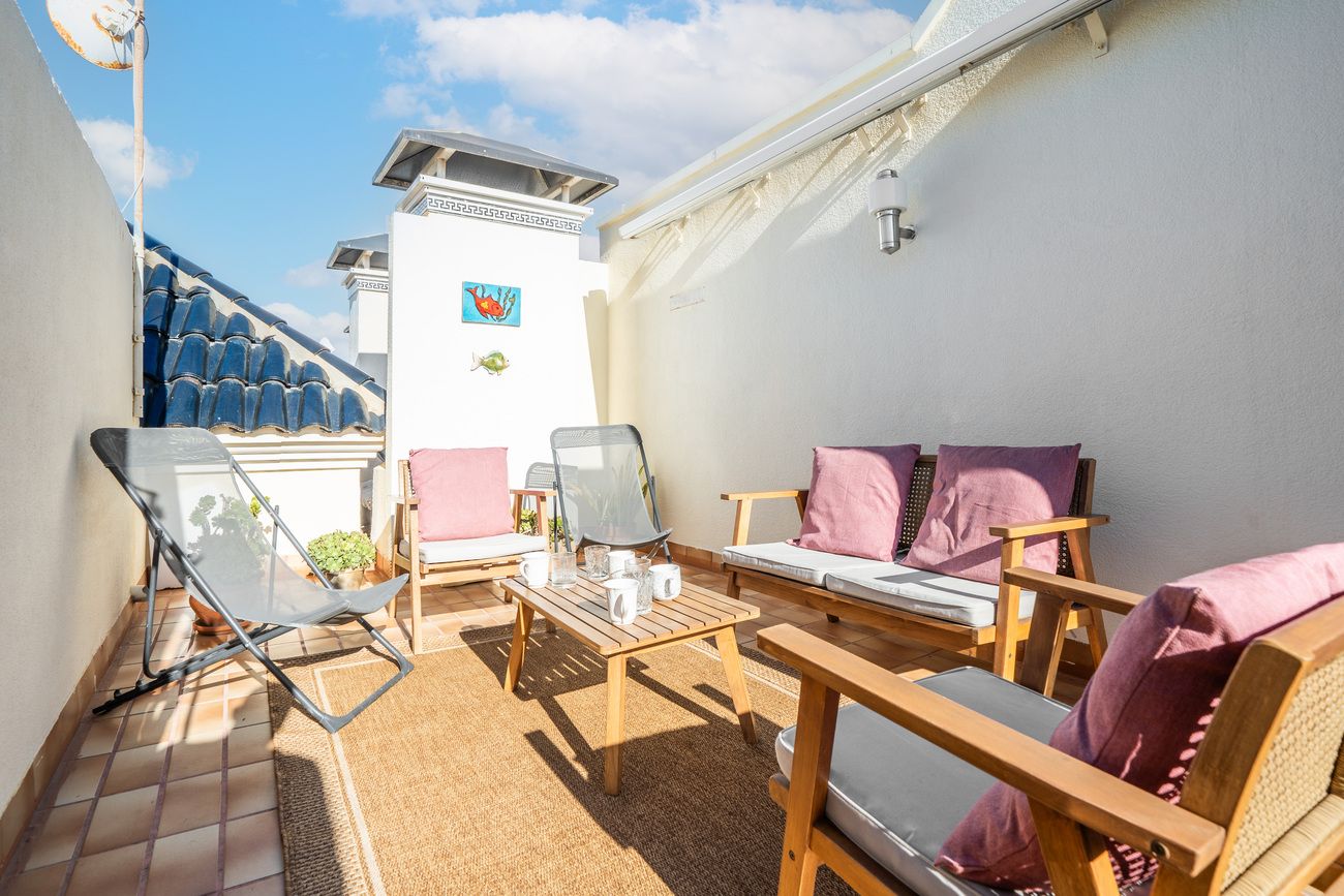 2-Bedroom Apartment in Centro, Torrevieja - Image 23