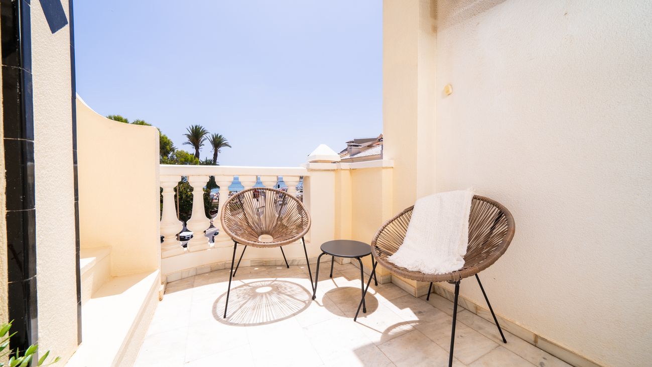 2-Bedroom Apartment in Centro, Torrevieja - Image 42