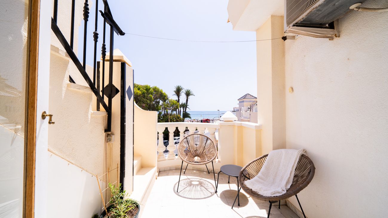 2-Bedroom Apartment in Centro, Torrevieja - Image 43