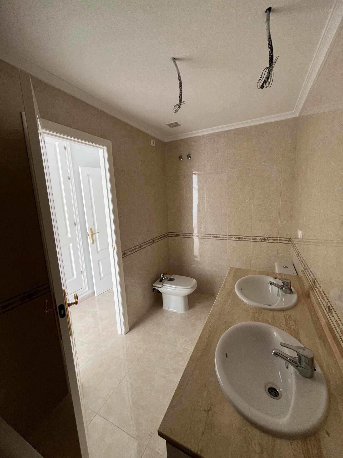 2-Bedroom Apartment in Orihuela Costa - Image 13