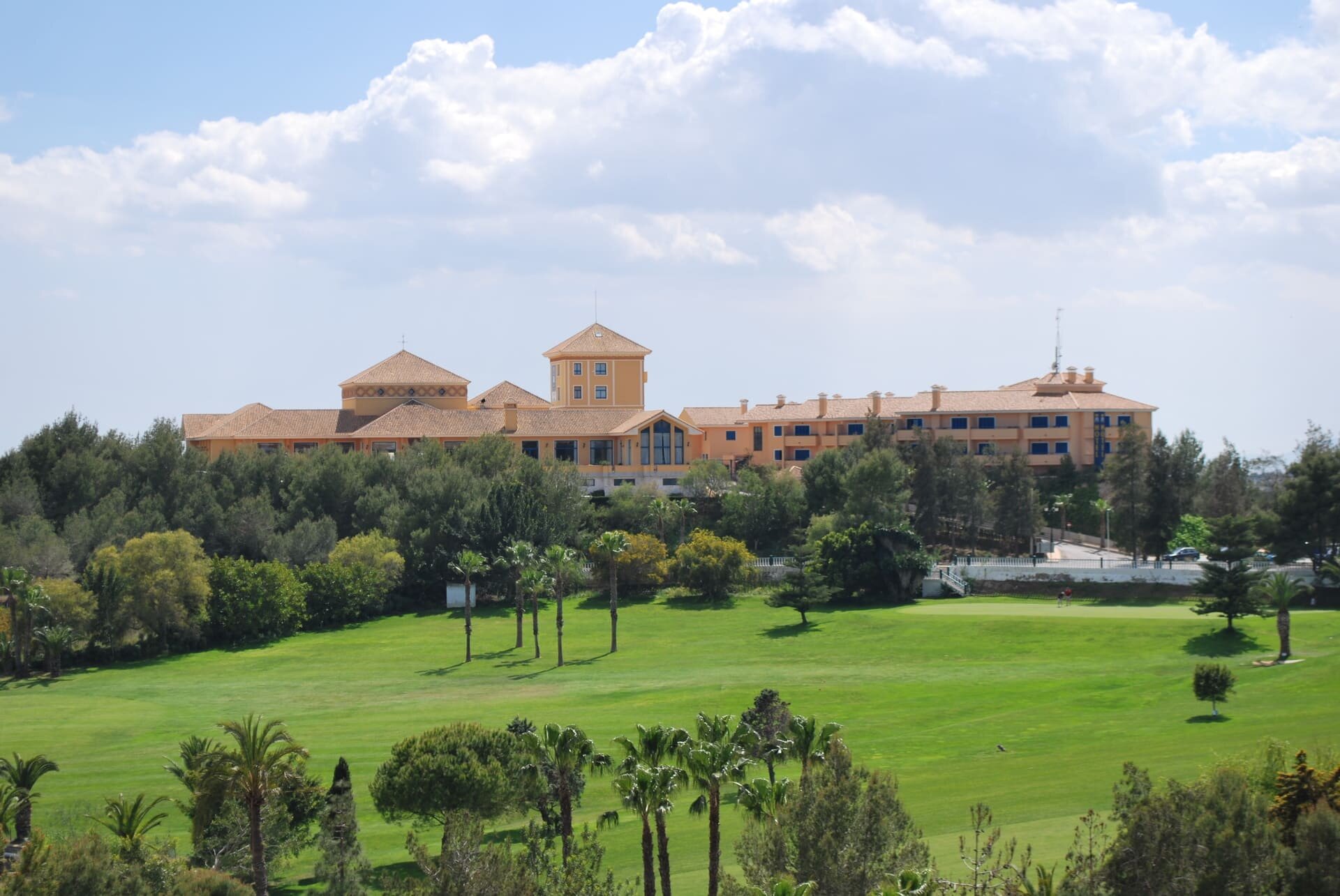 2-Bedroom Apartment in Orihuela Costa - Image 24