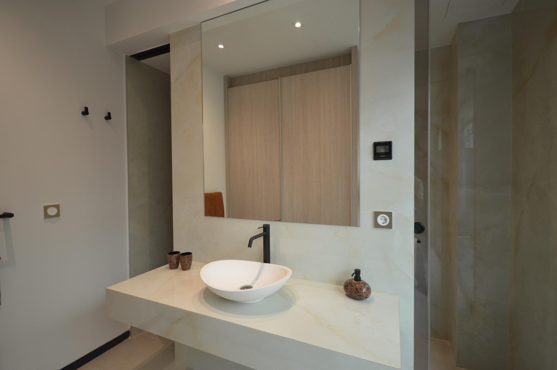 5-Bedroom Villa in Comunidad Valenciana, Algorfa - Image 33