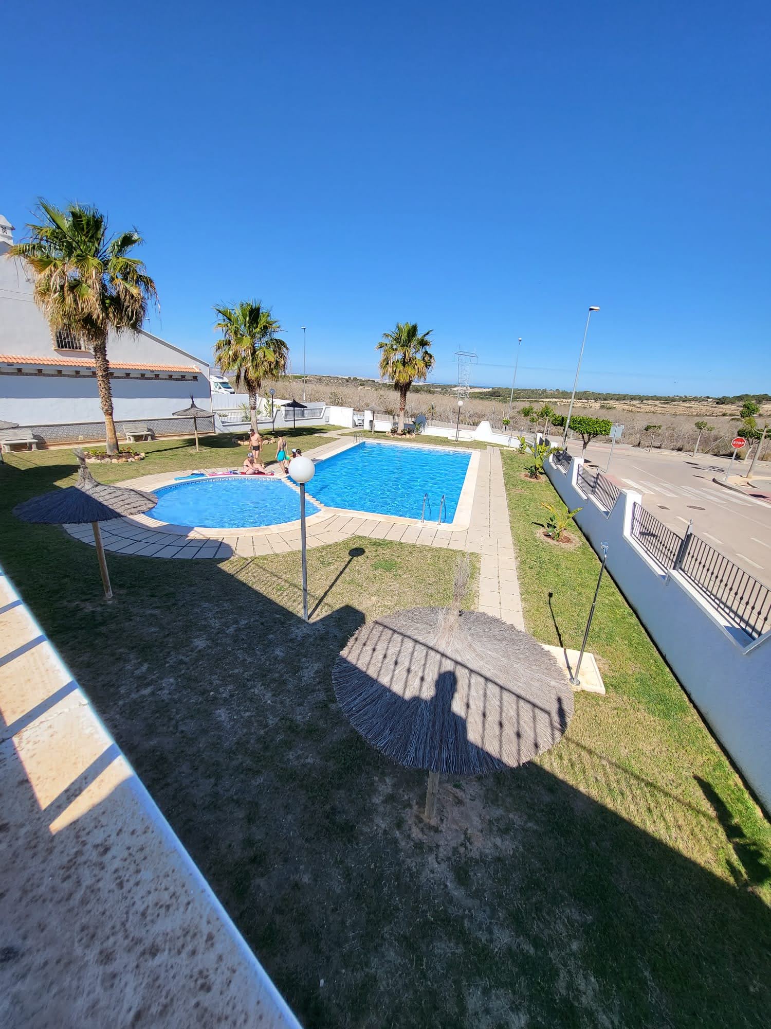 3-Bedroom House in San Miguel de Salinas - Image 2
