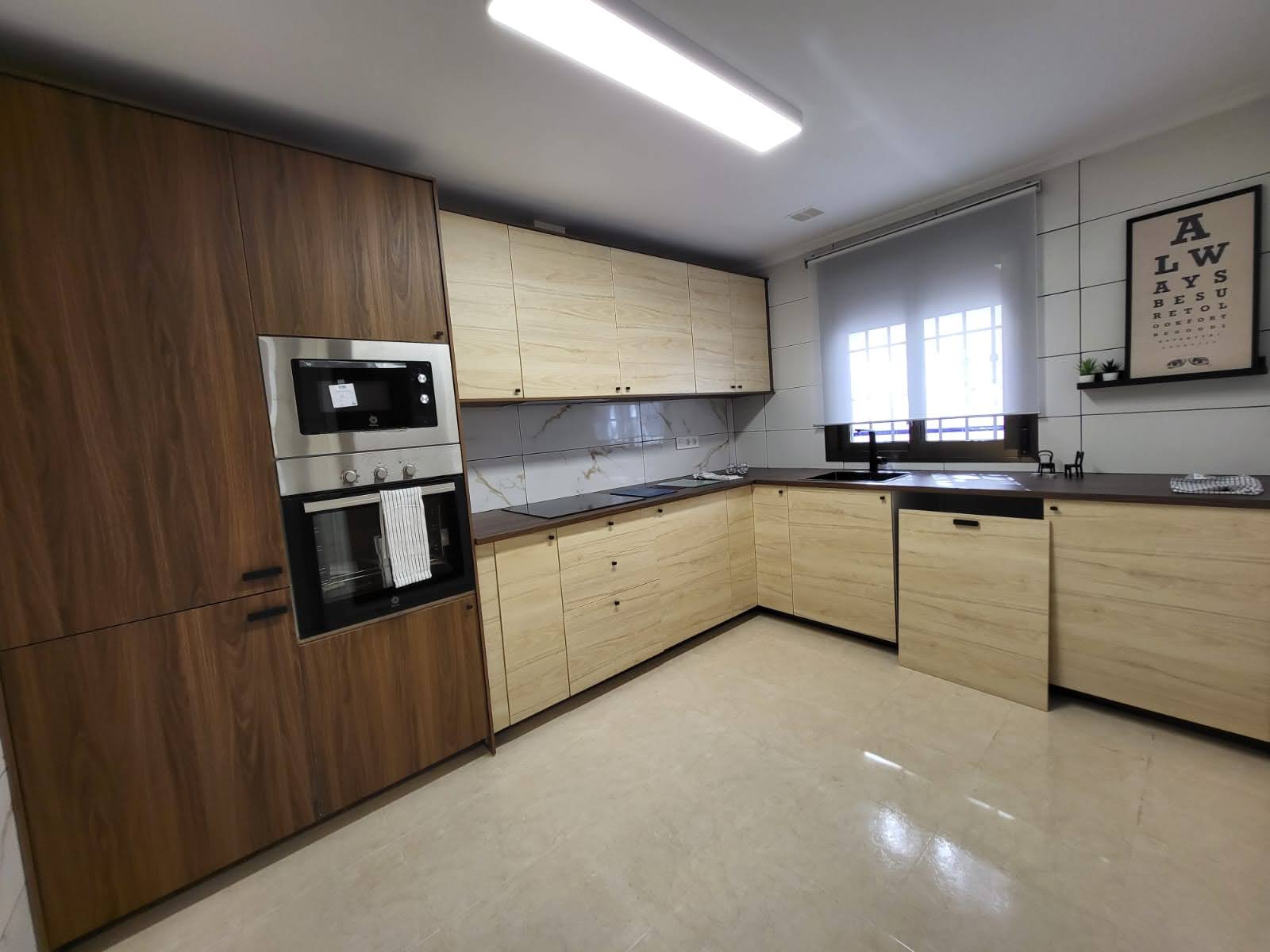 3-Bedroom House in San Miguel de Salinas - Image 8