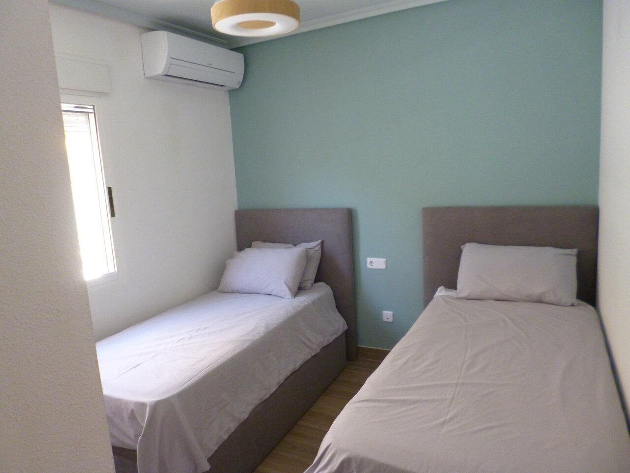 4-Bedroom Villa in Pilar de la Horadada - Image 18