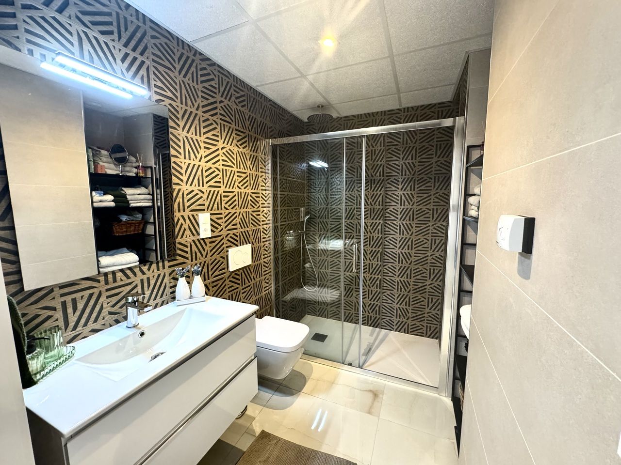 3-Bedroom Apartment in La Zenia, Orihuela Costa - Image 9