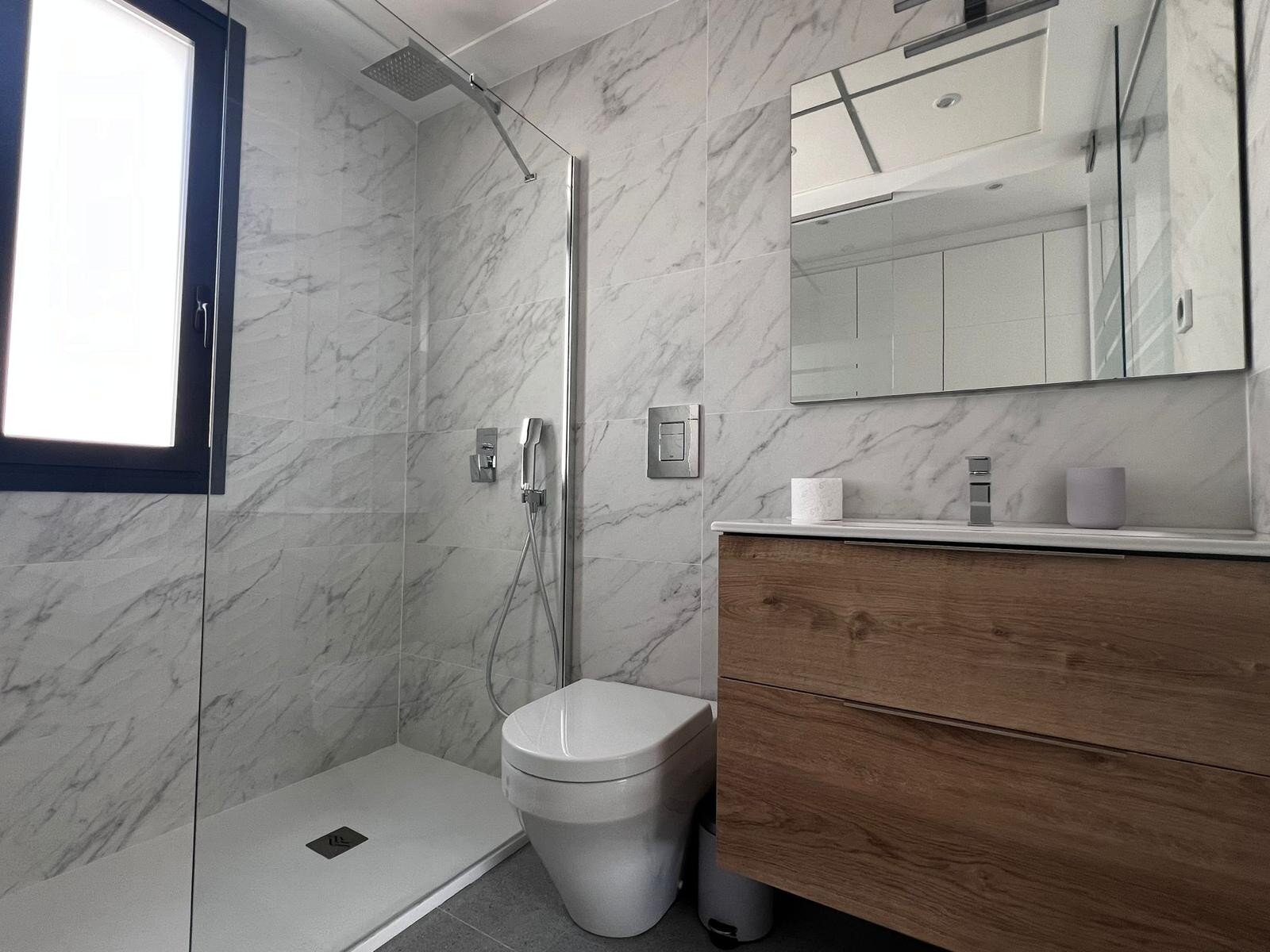 5-Bedroom Villa in Comunidad Valenciana, Algorfa - Image 16