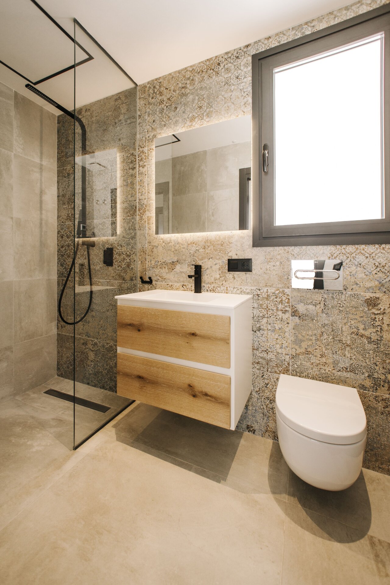 4-Bedroom Bungalow in Ciudad Quesada - Image 5