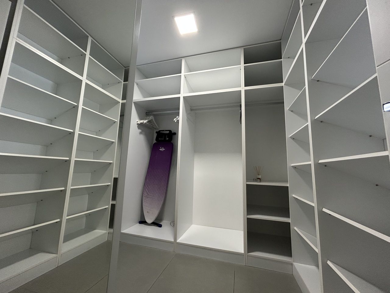 5-Bedroom Villa in La Siesta, Torrevieja - Image 19