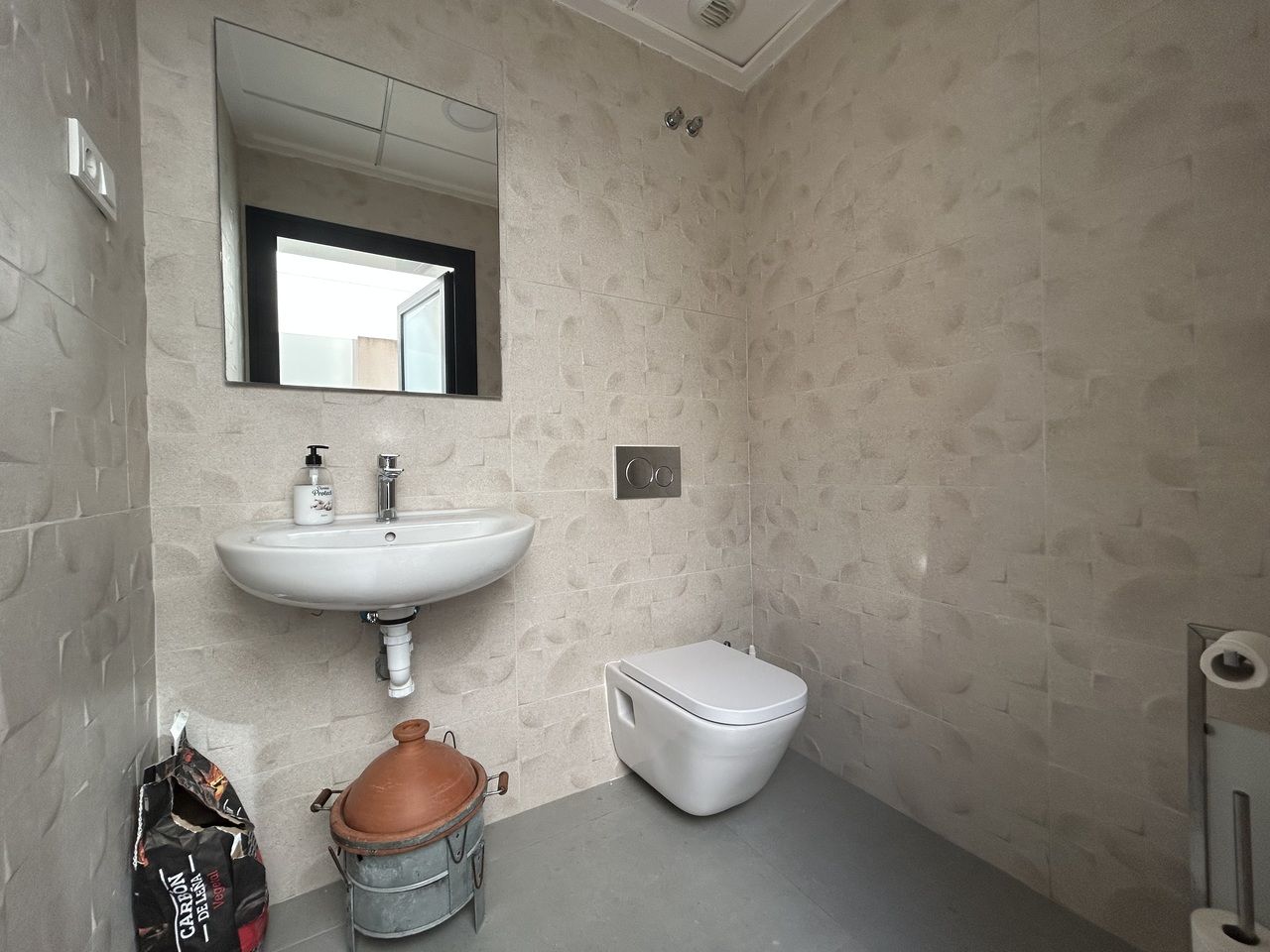 5-Bedroom Villa in La Siesta, Torrevieja - Image 27