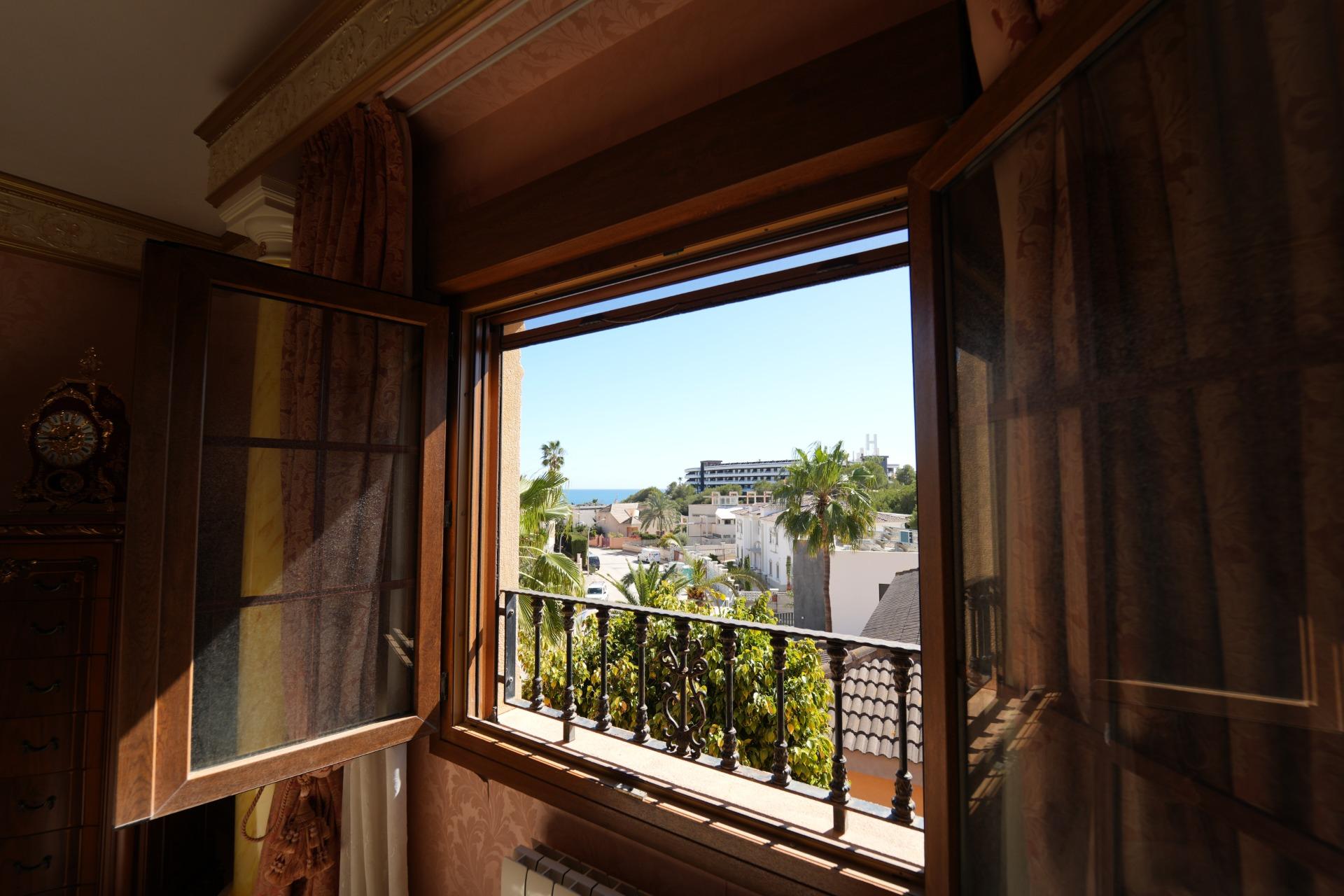 8-Bedroom Villa in Orihuela Costa - Image 2