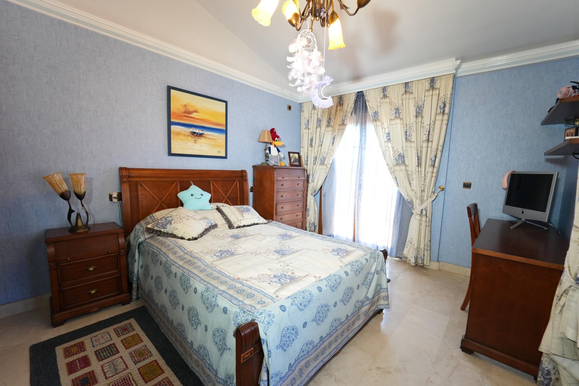 8-Bedroom Villa in Orihuela Costa - Image 3