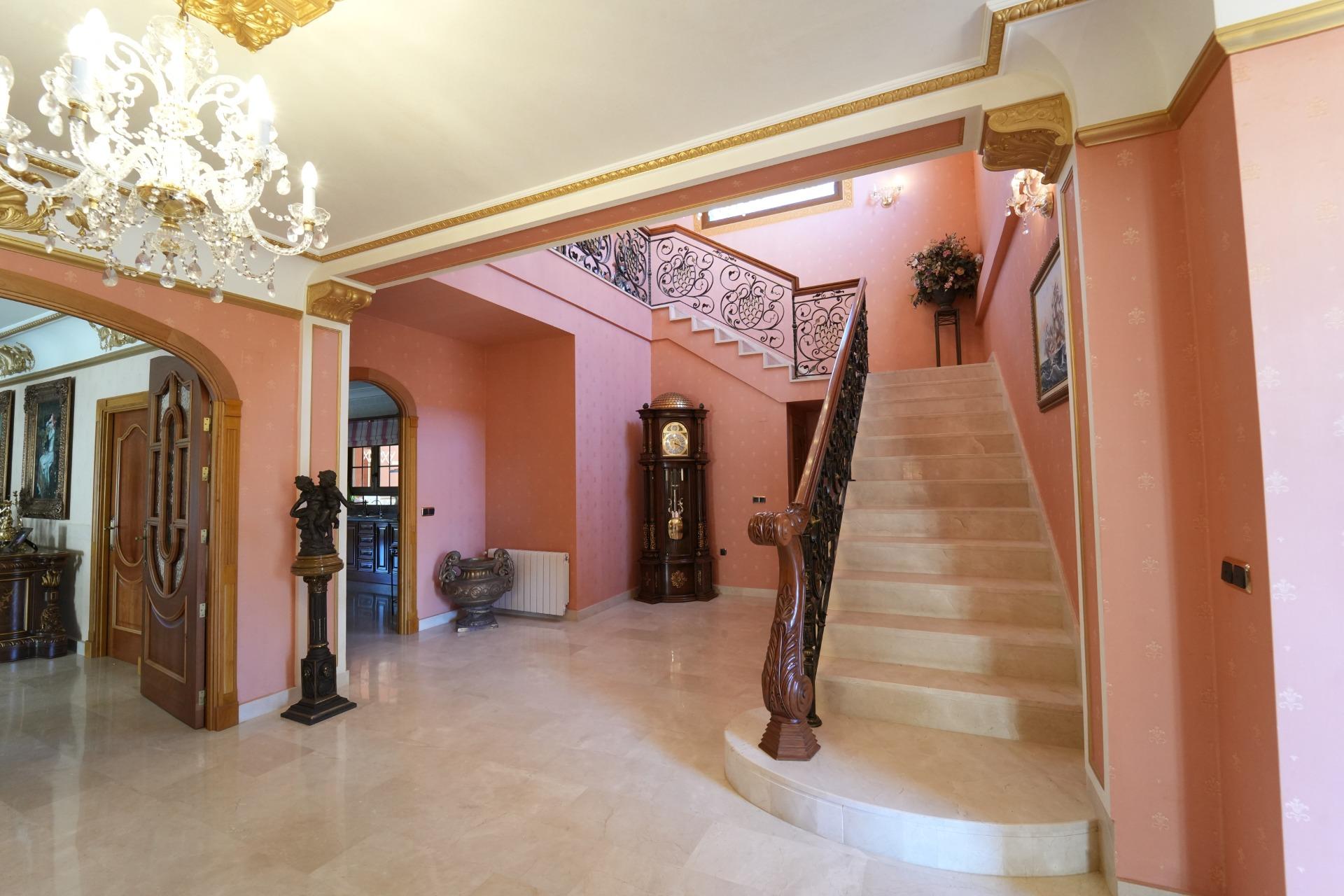 8-Bedroom Villa in Orihuela Costa - Image 46